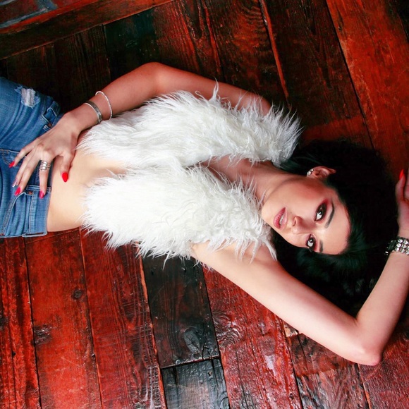 ♥ Meet The Posher ♥ - Picture 4 of 4