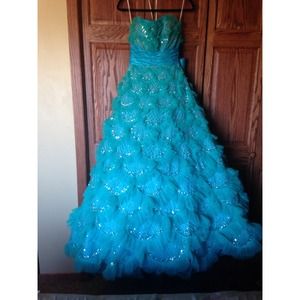 Sherri Hill 2404 limited edition prom dress!