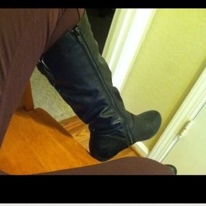 Black size 5 boots
