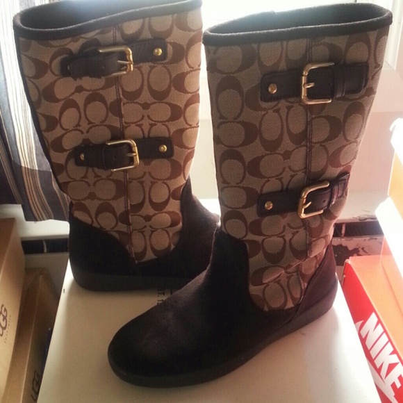 Coach boots