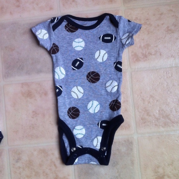 3pc. Outfit - Picture 3 of 4