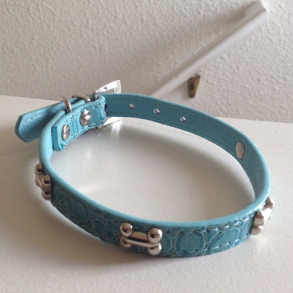 Small blue crocodile texture bone dog collar