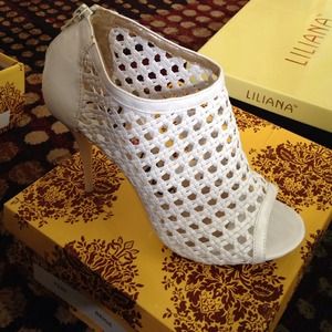 Basket Weave White Bootie. REDUCED!!!