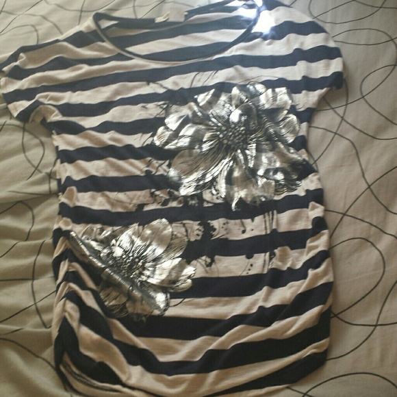 Maternity shirt