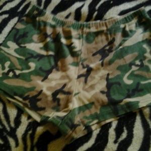 Camouflage pajama shorts