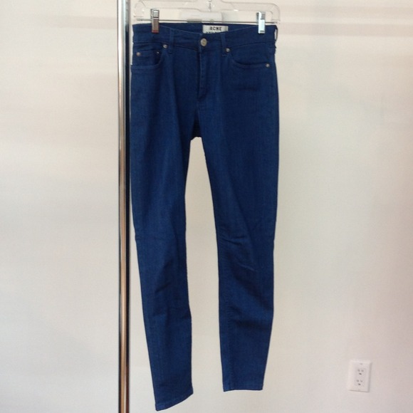 👑ACNE blue skinny high waisted jeans. Size 28.👑