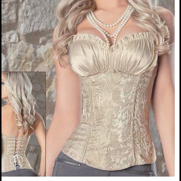 Super cute beige corset 🚨REDUCED🚨