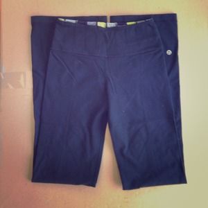 Lululemon yoga pants