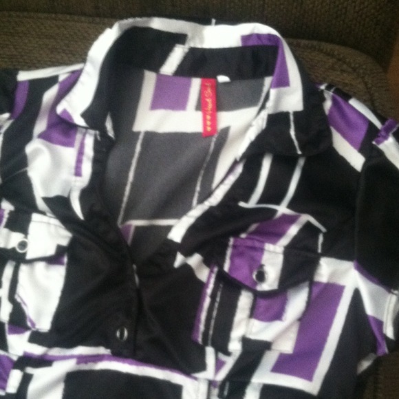 Black, purple and white satin blouse - Picture 2 of 3
