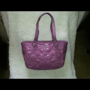 *REDUCED 2xAuthentic Coach Gallery Embossed Patent