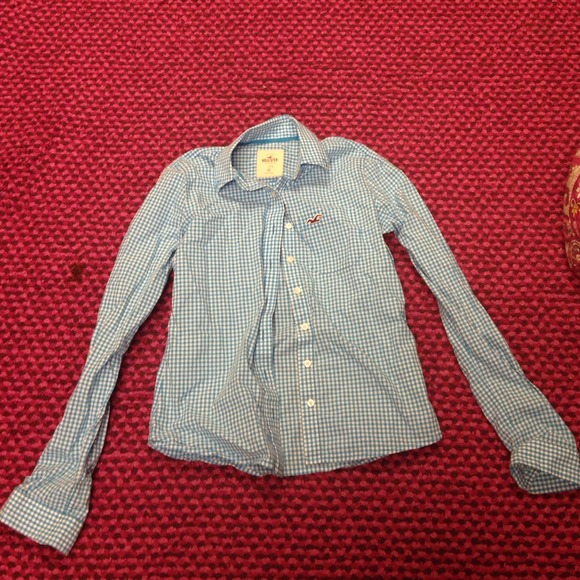 Hollister button up top