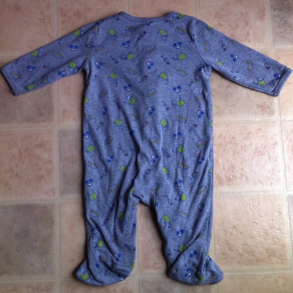 Mickey button up 💙 - Picture 3 of 3