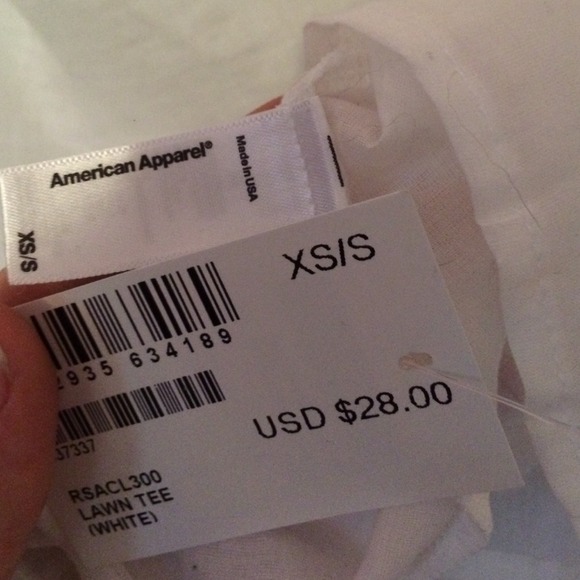 Basic American apparel T Shirt - Picture 2 of 2