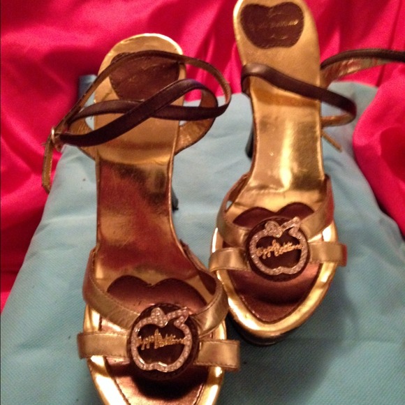 Apple Bottoms heels