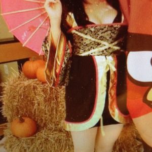 Sexy Gorgeous Geisha Glam Halloween Costume Set