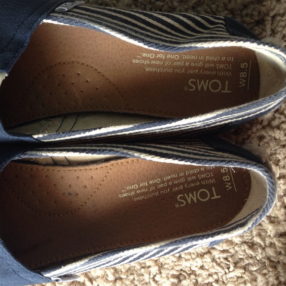 SOLD - Picture 3 of 3