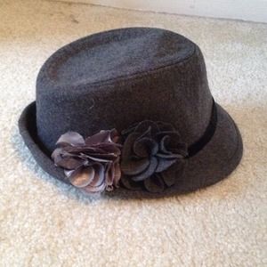 Classy & Sexy grey felt fedora!!!💲♥️♣️