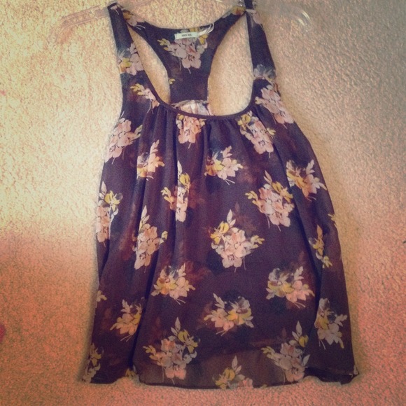 🌸Grey chiffon/silky grey&floral tank🌸