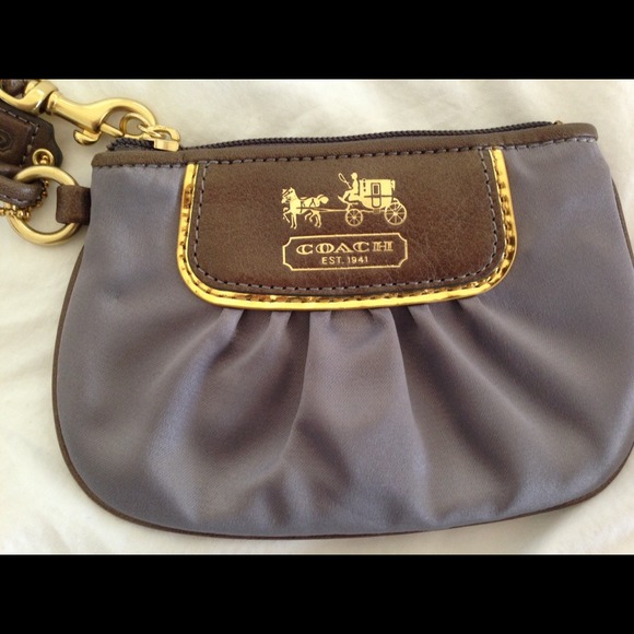 Coach wristlet - Picture 1 of 2