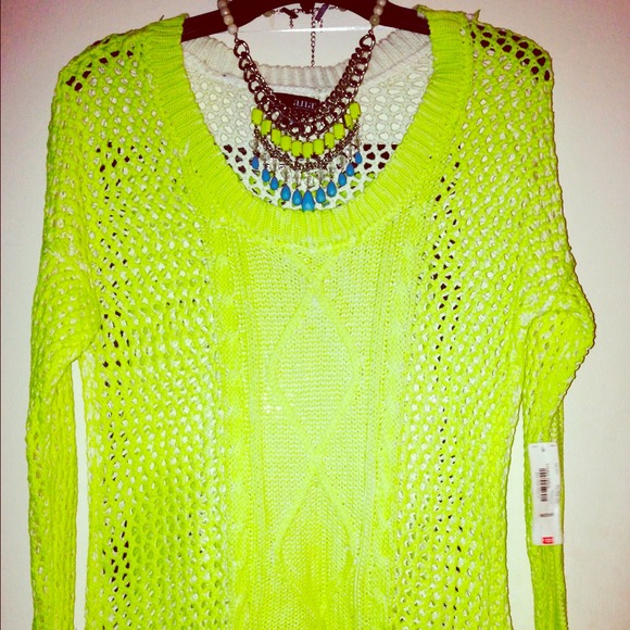 🎈REDUCED!🎈BNWT, Neon Yellow, Knit Hi-Low Sweater