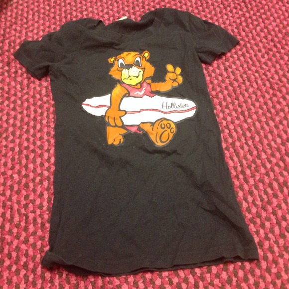 Hollister shirt