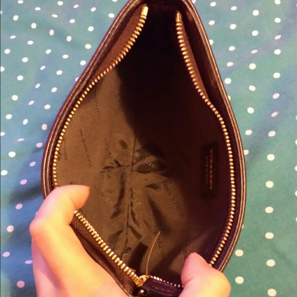 Burberry Anabel Wristlet - Picture 4 of 4