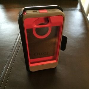 Authentic otterbox case for iphone 4/4s