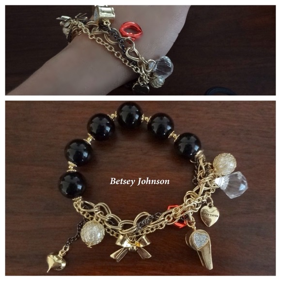 Betsey Johnson stretch bracelet - Picture 2 of 4