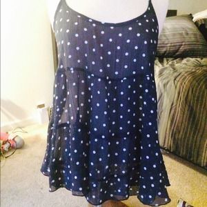 Cross back flowy tank!🎀🎽