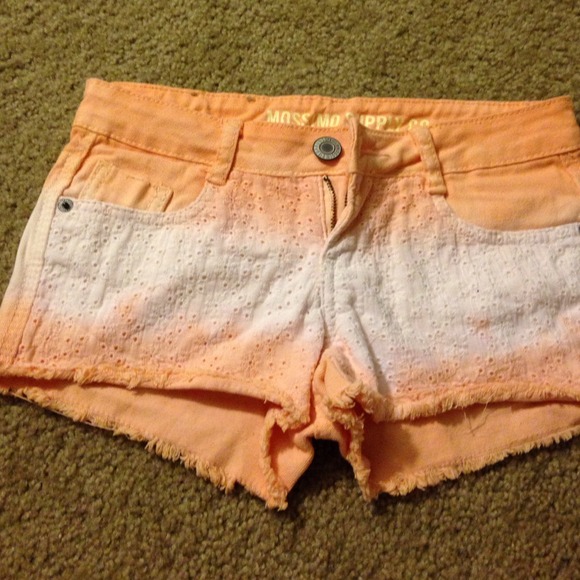 Ombré patterned shorts