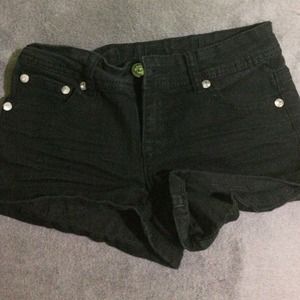 Black rue 21 shorts