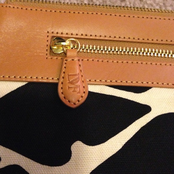 Diane von Furstenberg clutch - Picture 2 of 3