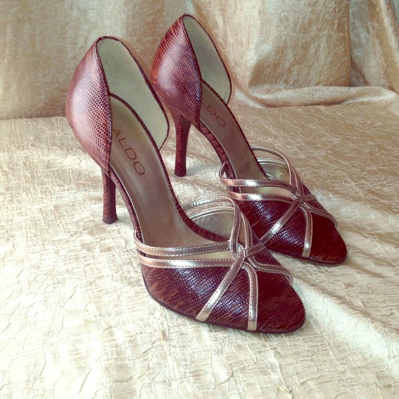 Aldo brown and gold heels