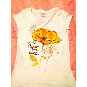 Aeropostale graphic tee 🌺