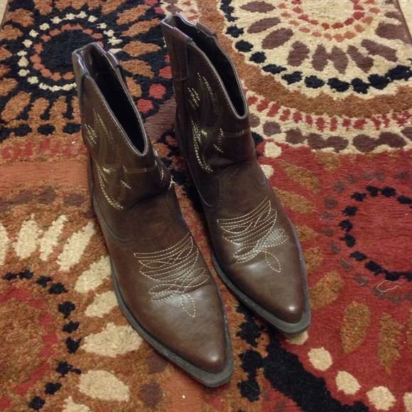 Boots!