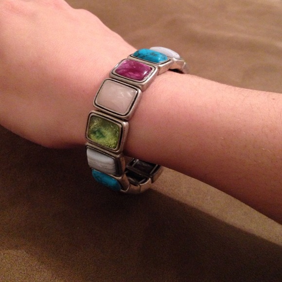 Multi colored stretch bracelet - Picture 3 of 4