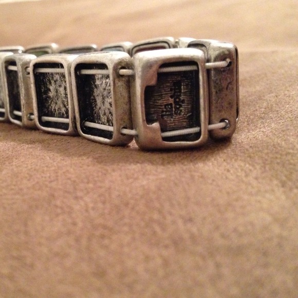 Multi colored stretch bracelet - Picture 4 of 4