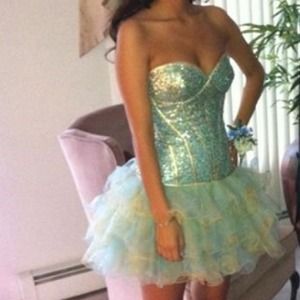 Sherri Hill Prom Dress