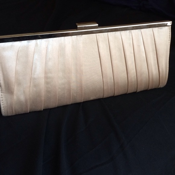 Gold clutch - Picture 1 of 2