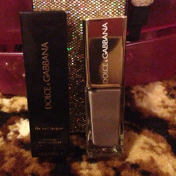 Dolce& Gabbana Nail Lacquer(polish)