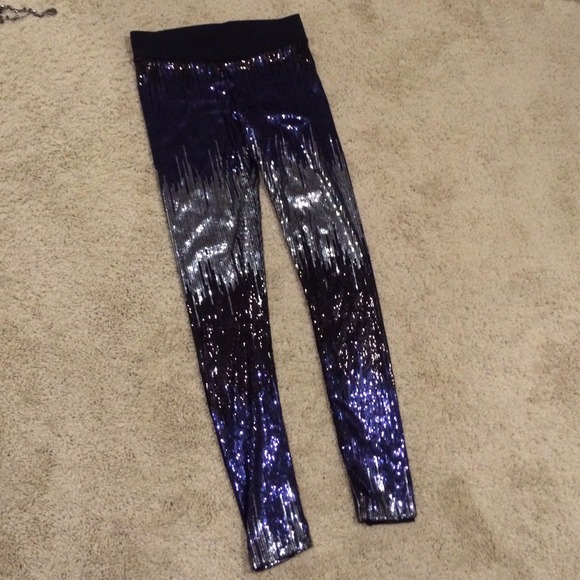 High quality Bebe Leggings Sparkly leggings !!!