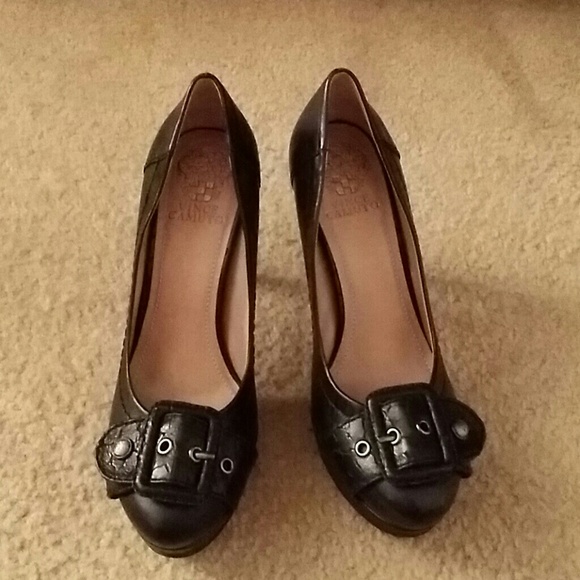 **SOLD**Vince Camuto Black heels