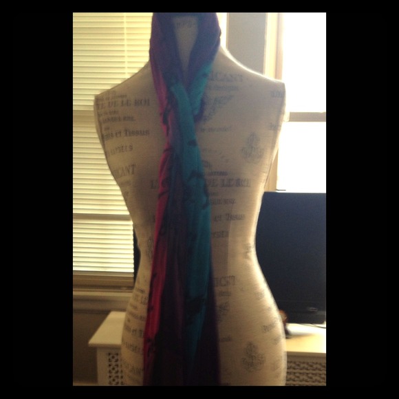 Skull scarf