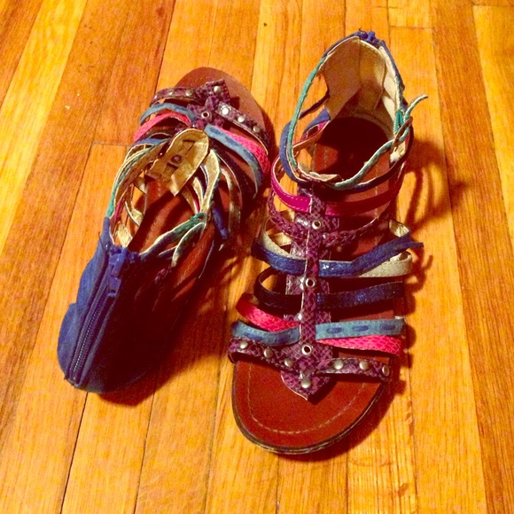 Aldo gladiator sandals multicolor