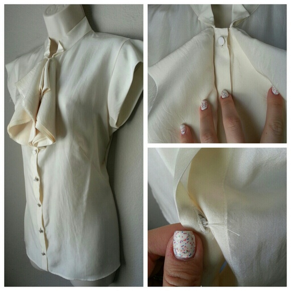 Alexander McQueen Ivory 100% Silk Ruffled Blouse - Picture 2 of 4