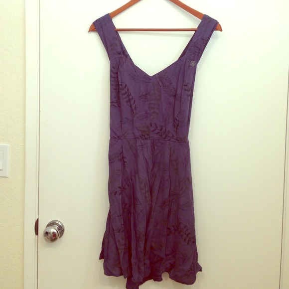 Obey dress size small
