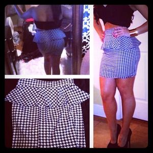 Black & white peplum skirt