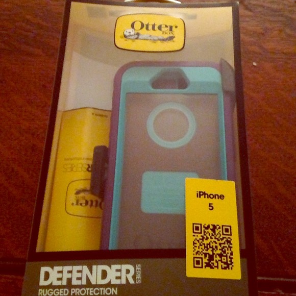 **Brand New** Otter Box
