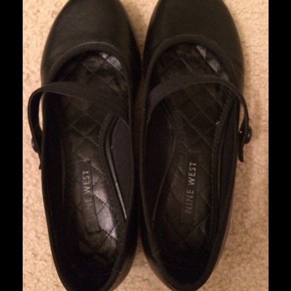 Nine West flats