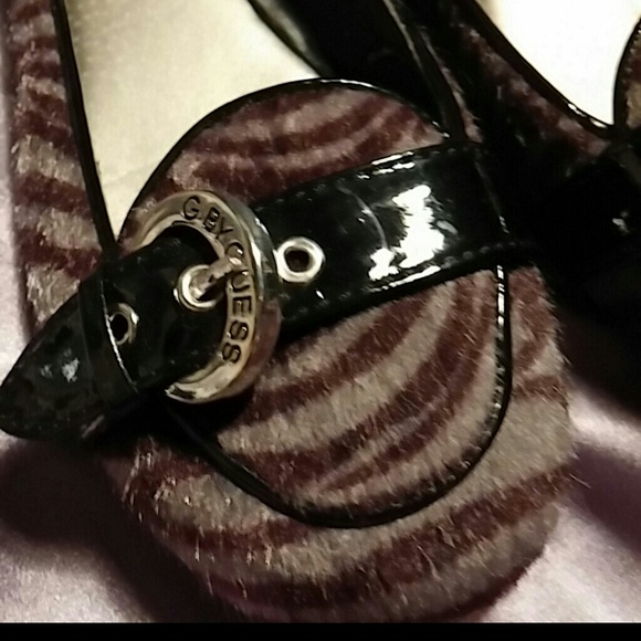 Guess Shoes - GUESS Flats
